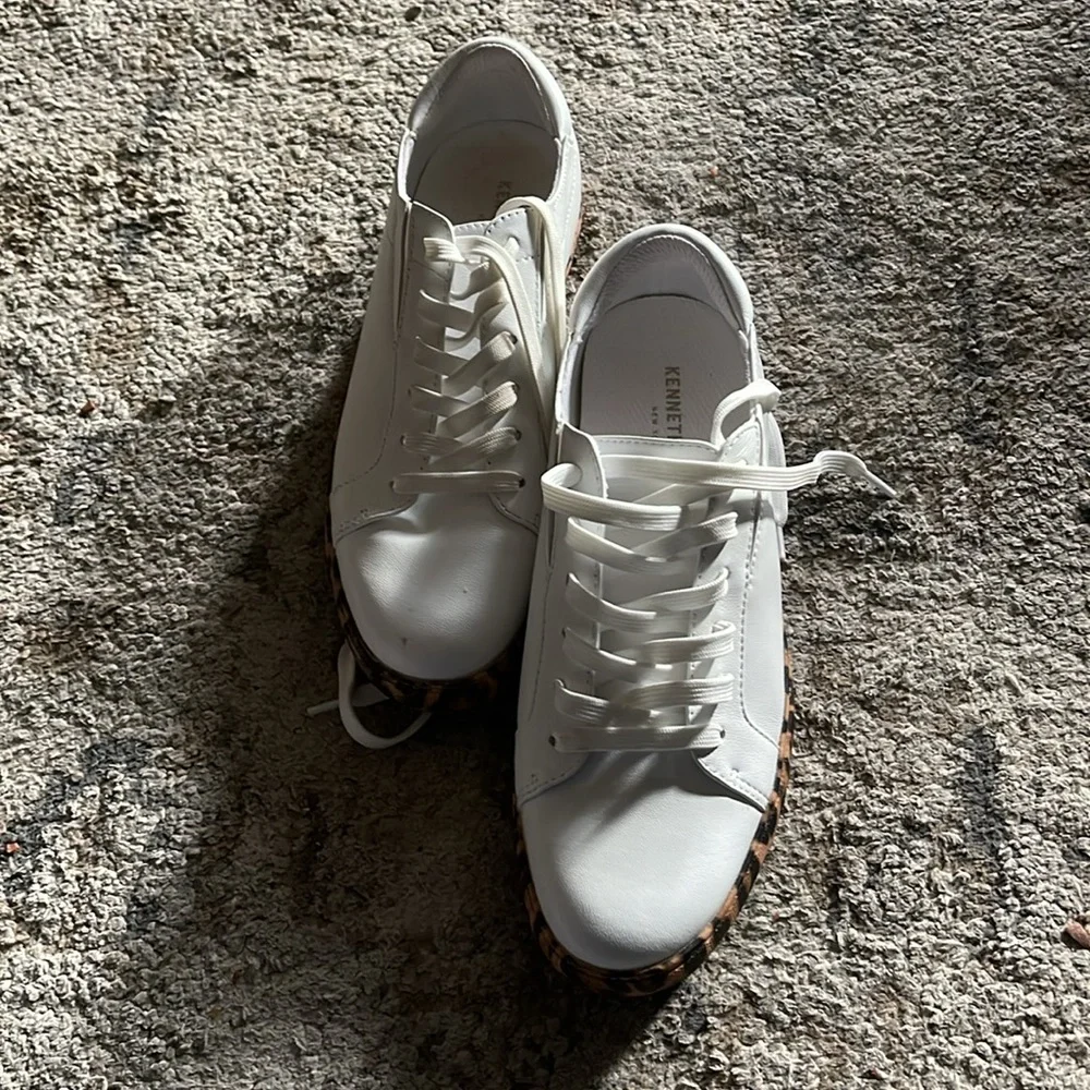 Kenneth Cole white leather lace up sneakers with animal print bottoms. - Picture 7 of 7